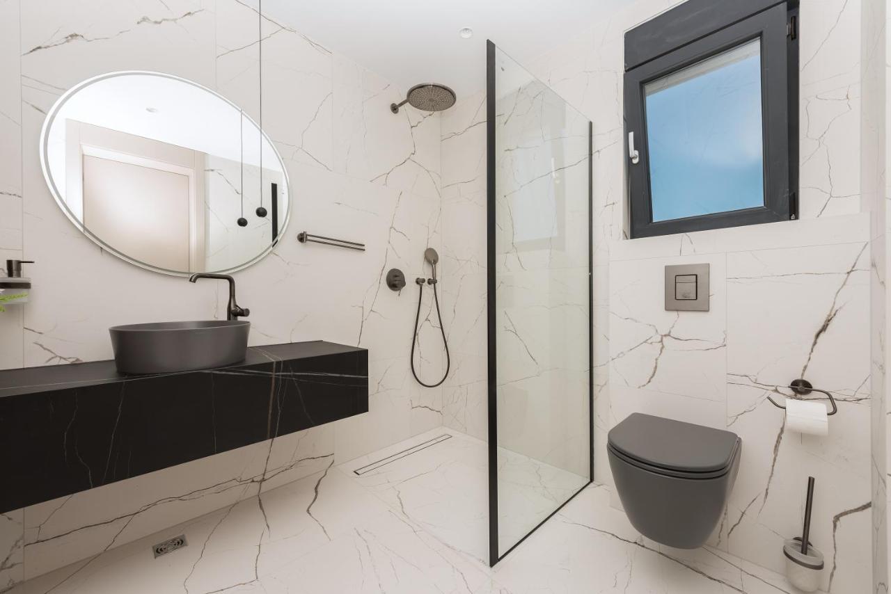 Vila Aurelia 1 *